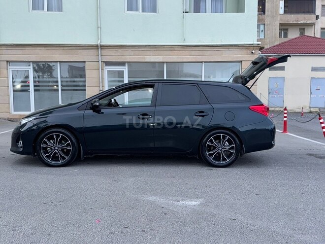 Toyota Auris 2014, 255,000 km - 1.4 l - Bakı