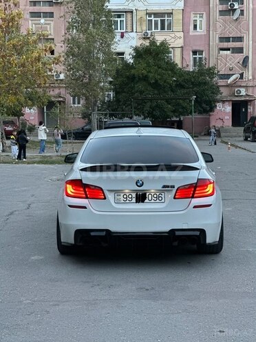 BMW 525 2013, 297,504 km - 2.0 l - Xırdalan