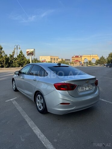 Chevrolet Cruze 2016, 280,635 km - 1.4 l - Quba