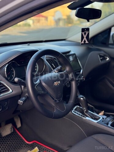 Chevrolet Cruze 2016, 280,635 km - 1.4 l - Quba