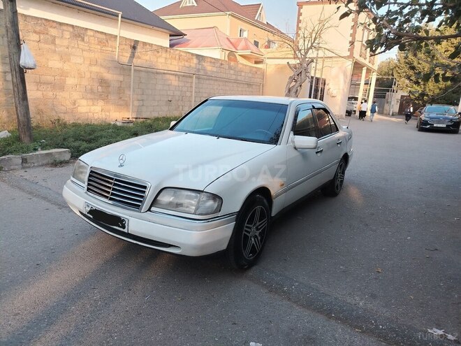 Mercedes C 220 1994, 298,000 km - 2.2 л - Bakı