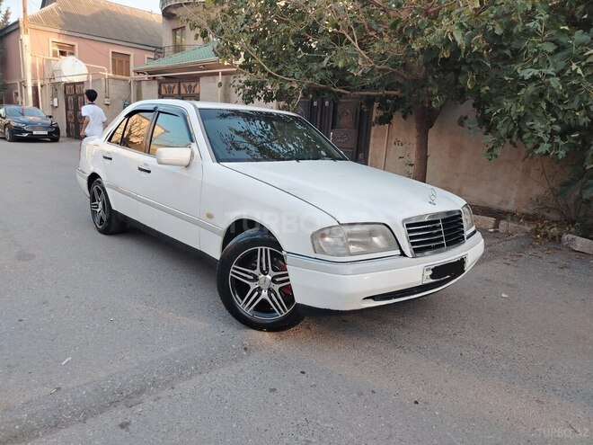 Mercedes C 220 1994, 298,000 km - 2.2 л - Bakı