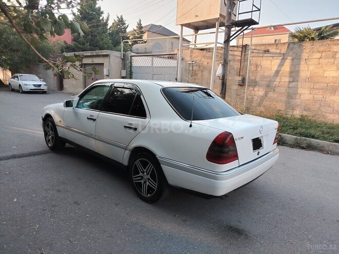 Mercedes C 220 1994, 298,000 km - 2.2 л - Bakı