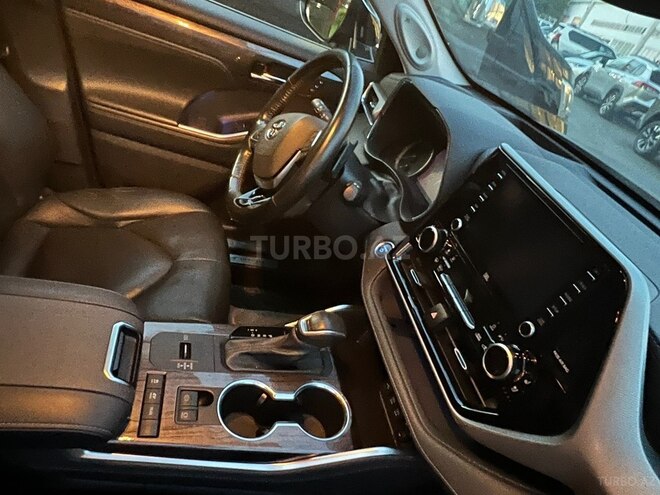 Toyota Highlander 2021, 47,000 km - 2.5 l - Bakı