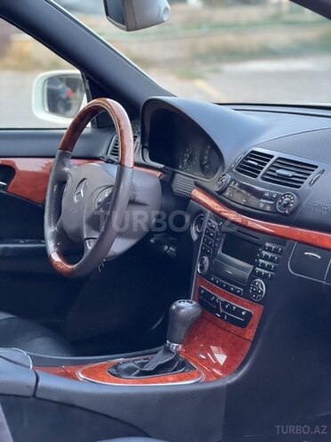 Mercedes E 220 2008, 256,780 km - 2.2 l - Bakı