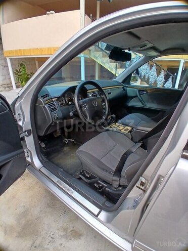 Mercedes E 220 1999, 618,800 km - 2.2 л - Yevlax