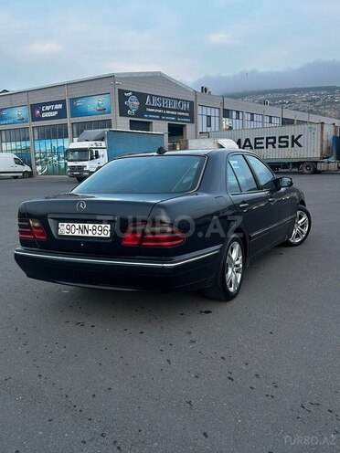 Mercedes E 270 2000, 500,000 km - 2.7 л - Bakı