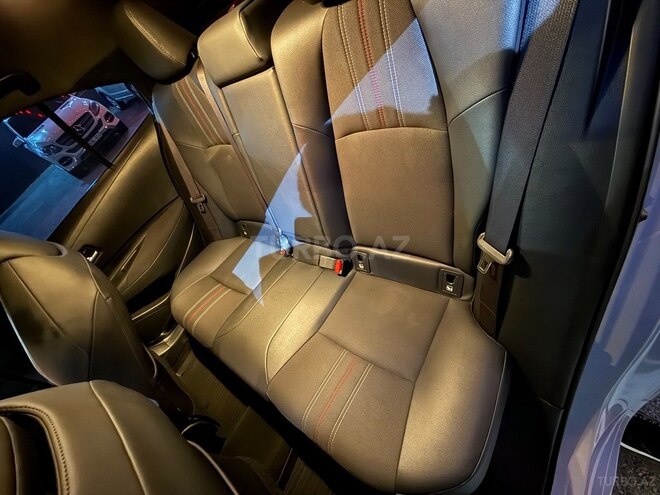 Toyota Corolla 2022, 100,010 km - 1.8 l - Bakı