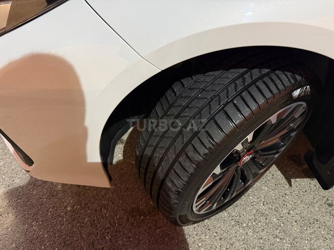 Toyota Corolla 2022, 100,010 km - 1.8 l - Bakı
