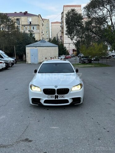 BMW 528 2013, 294,507 km - 2.0 l - Xırdalan