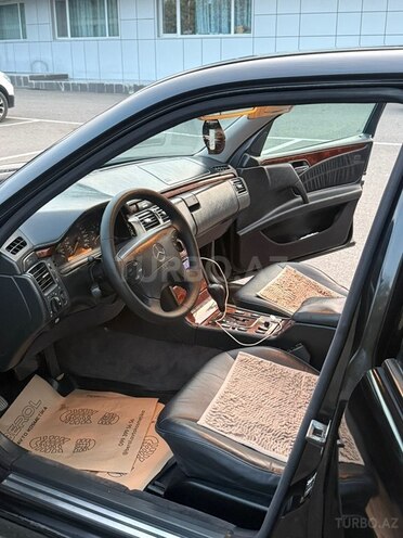 Mercedes E 280 1998, 382,664 km - 2.8 l - Qazax