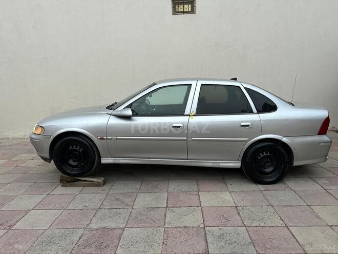 Opel Vectra 2000, 300,000 km - 1.8 l - Bakı