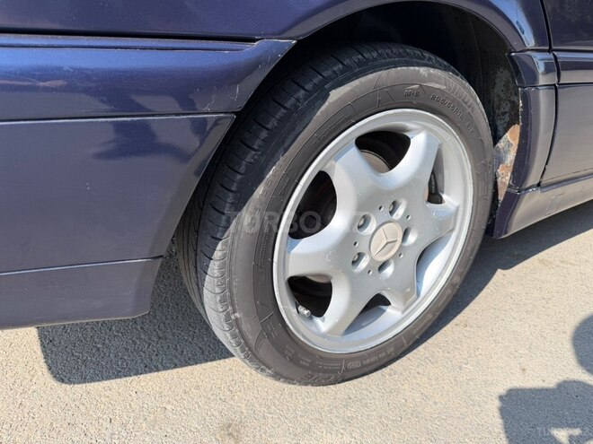Mercedes C 180 2000, 297,000 km - 1.8 l - Gəncə