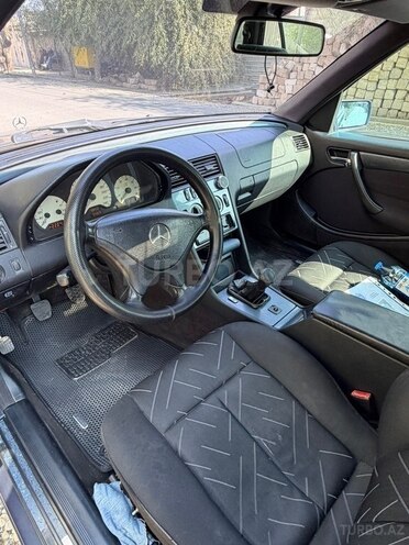 Mercedes C 180 2000, 297,000 km - 1.8 l - Gəncə