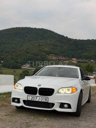 BMW 528 2015, 210,000 km - 2.0 л - Gəncə