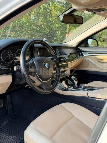 BMW 528 2015, 210,000 km - 2.0 л - Gəncə