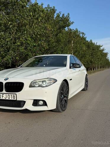 BMW 528 2015, 210,000 km - 2.0 л - Gəncə