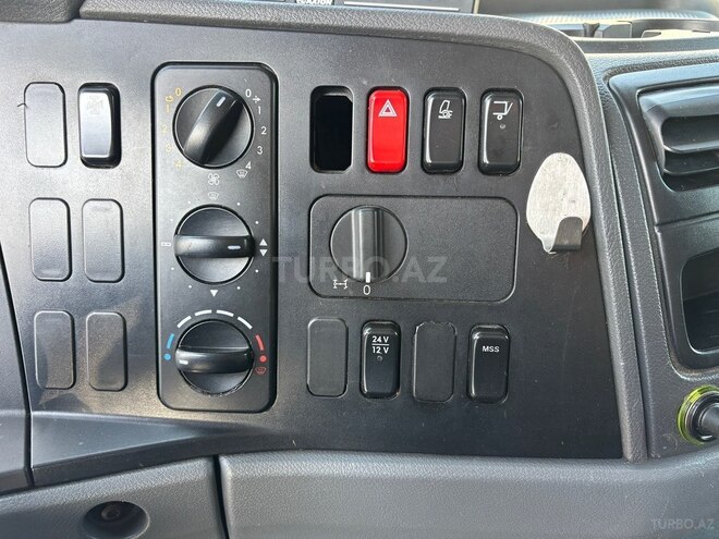 Mercedes Atego 818 2011, 290,194 km - 4.3 л - Bakı