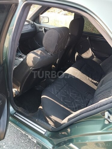 Mercedes C 220 1994, 258,688 km - 2.2 l - Zaqatala