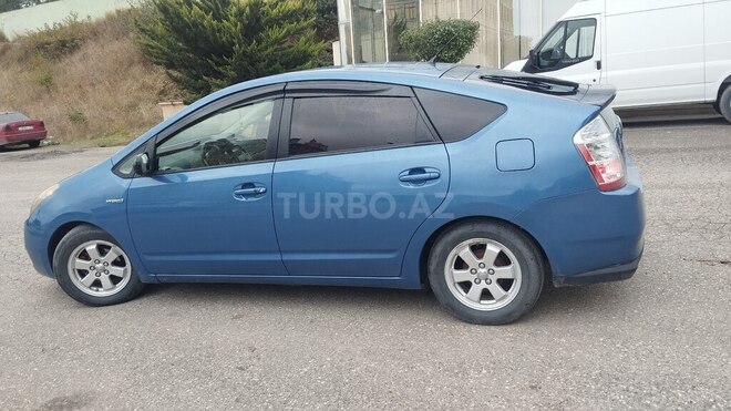 Toyota Prius 2006, 387,000 km - 1.5 l - Quba
