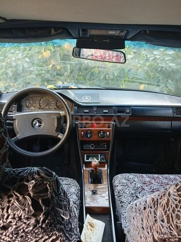Mercedes 230 E 1990, 646,000 km - 2.3 l - İsmayıllı