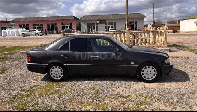 Mercedes C 180 1996, 526,349 km - 1.8 l - Neftçala