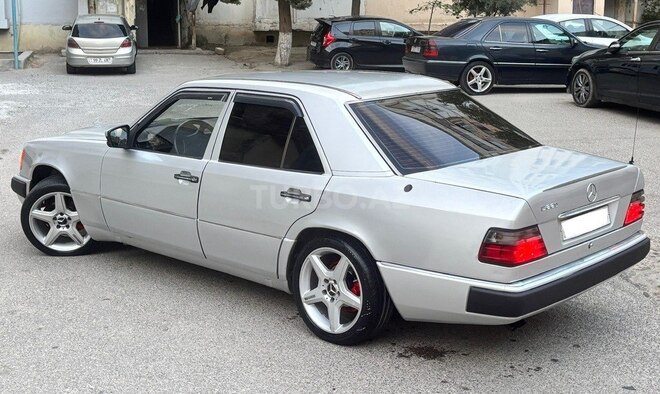 Mercedes 220 E 1993, 346,087 km - 2.2 l - Bakı