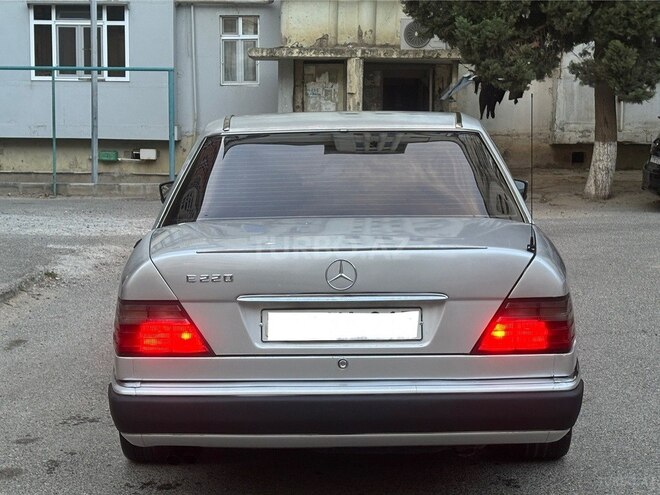 Mercedes 220 E 1993, 346,087 km - 2.2 l - Bakı