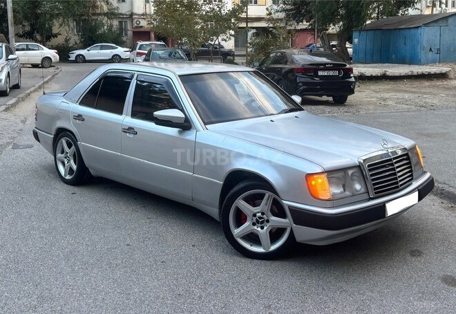Mercedes 220 E 1993, 346,087 km - 2.2 l - Bakı