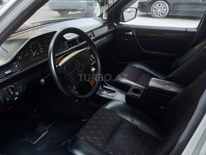 Mercedes 220 E 1993, 346,087 km - 2.2 l - Bakı