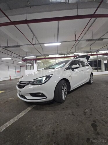 Opel Astra 2018, 189,000 km - 1.6 l - Bakı