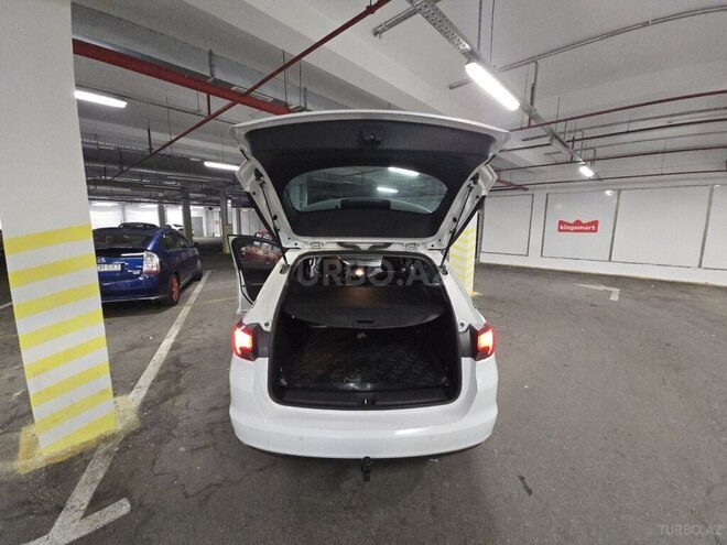 Opel Astra 2018, 189,000 km - 1.6 l - Bakı