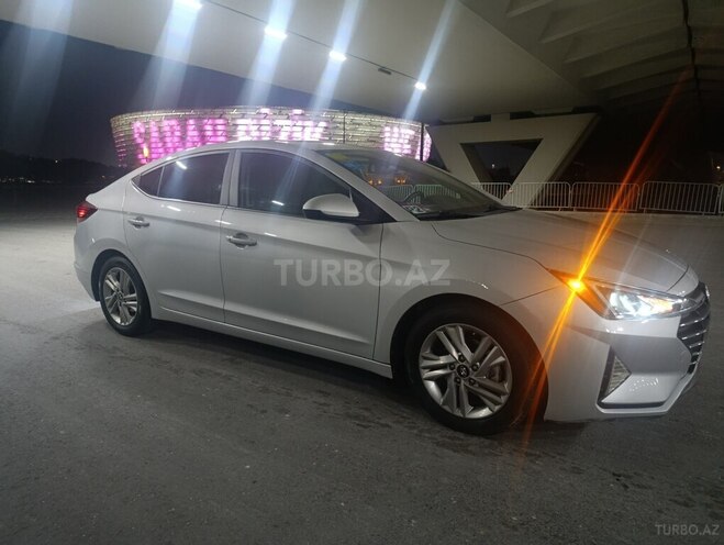 Hyundai Elantra 2018, 165,069 km - 2.0 l - Bakı