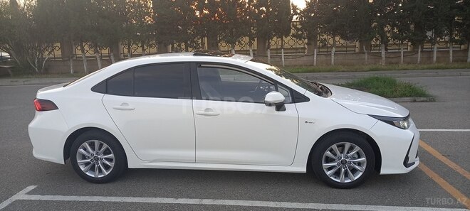 Toyota Corolla 2025, 42,000 km - 1.8 l - Bakı