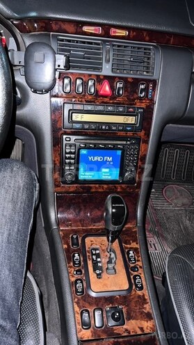 Mercedes E 240 2001, 393,845 km - 2.6 l - Bakı