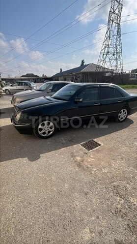 Mercedes E 240 2001, 393,845 km - 2.6 l - Bakı