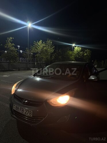 Hyundai Elantra 2015, 260,714 km - 1.8 l - Kürdəmir