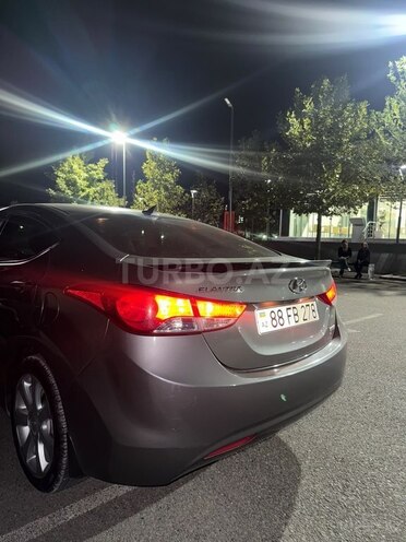 Hyundai Elantra 2015, 260,714 km - 1.8 l - Kürdəmir