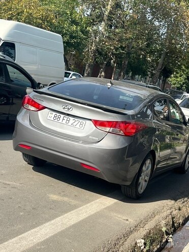 Hyundai Elantra 2015, 260,714 km - 1.8 l - Kürdəmir