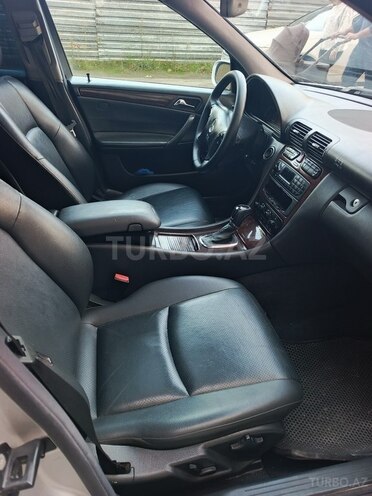 Mercedes C 240 2003, 256,865 km - 2.6 l - Bakı