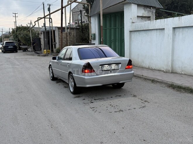 Mercedes C 220 1997, 298,000 km - 2.2 л - Bakı