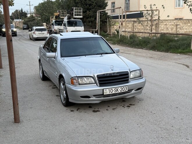Mercedes C 220 1997, 298,000 km - 2.2 л - Bakı