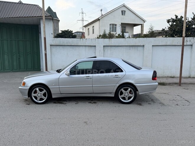 Mercedes C 220 1997, 298,000 km - 2.2 л - Bakı