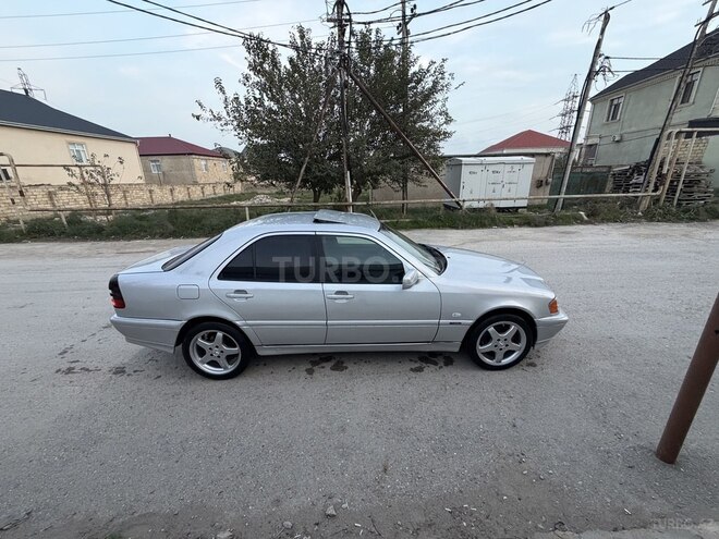 Mercedes C 220 1997, 298,000 km - 2.2 л - Bakı