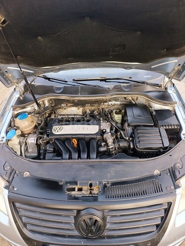 Volkswagen Passat 2007, 285,760 km - 2.0 l - Bakı