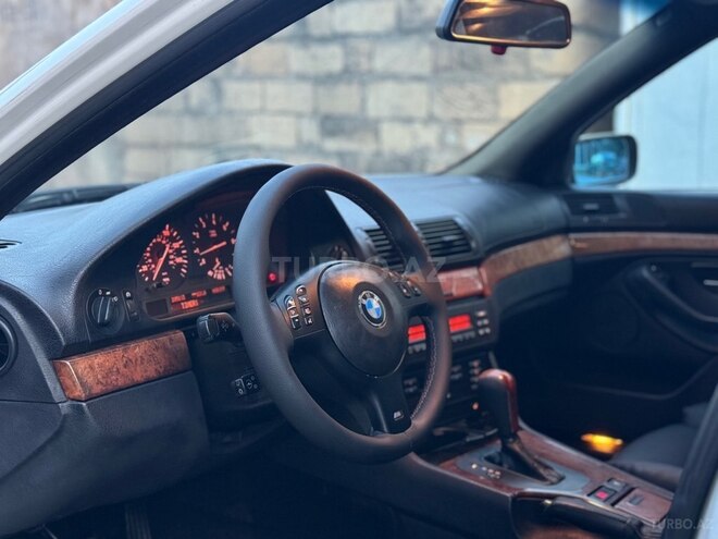 BMW 525 2002, 285,000 km - 2.5 l - Bakı