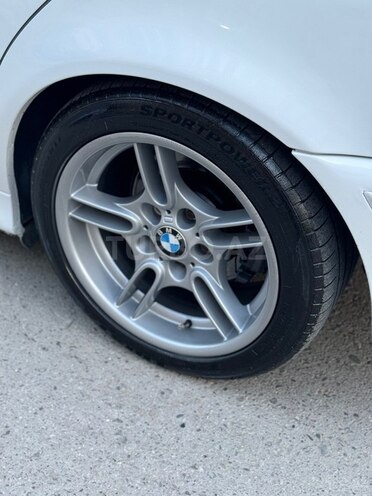 BMW 525 2002, 285,000 km - 2.5 l - Bakı