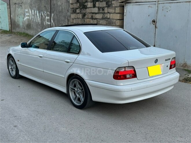 BMW 525 2002, 285,000 km - 2.5 l - Bakı