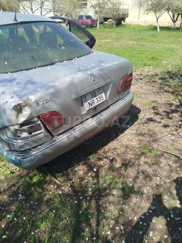 Mercedes E 200 1997, 450,000 km - 2.0 l - Biləsuvar