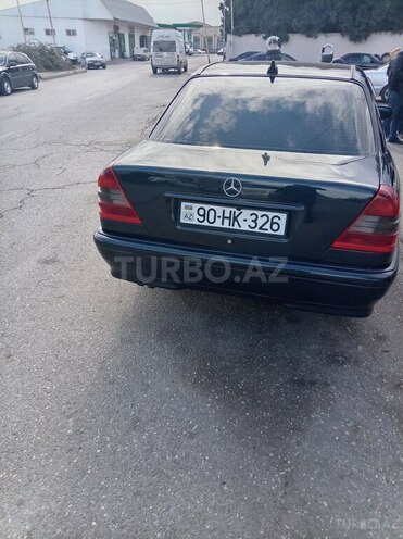 Mercedes C 220 1995, 437,000 km - 2.2 л - Quba